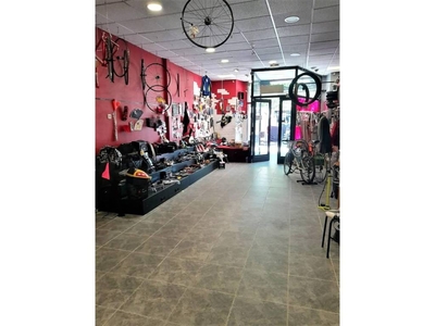 Local comercial Paseo Albert Cambrils Ref. 93832303 - Indomio.es