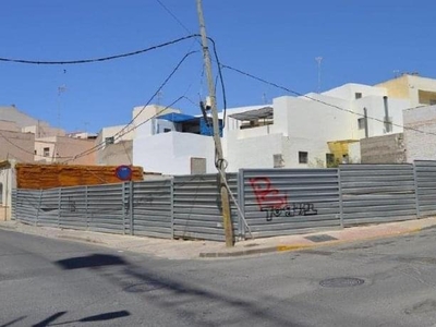 Parcela urbanizable en venta en la Calle Río Júcar' El Ejido