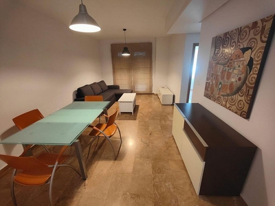 Piso en alquiler en calle Calderón de la Barca de 3 habitaciones con garaje y muebles