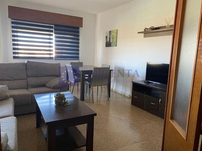 Piso en alquiler en Centro - Cáceres de 4 habitaciones con terraza y calefacción