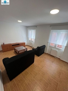 Piso en alquiler en Franciscanos de 2 habitaciones con muebles y calefacción