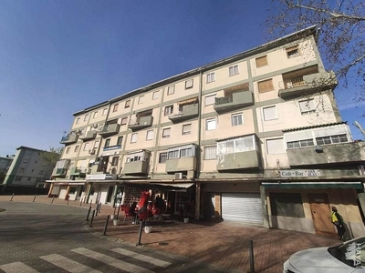 Venta de piso en PAU 2-600 de 3 habitaciones con terraza