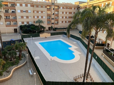 Venta de piso en Tablero Bajo - Arruzafilla de 3 habitaciones con terraza y piscina