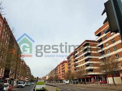 Venta de piso en Vista Alegre - Parque Cruz Conde de 4 habitaciones con terraza y garaje
