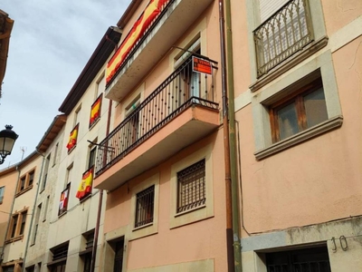 Venta Piso en Muralla 12. Ciudad Rodrigo. Buen estado segunda planta plaza de aparcamiento con balcón calefacción individual