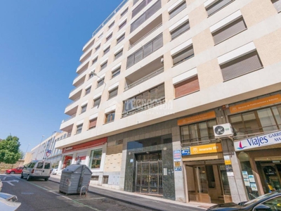 Venta Piso Salamanca. A reformar con balcón calefacción central