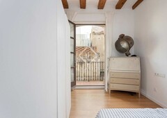 Piso de un dormitorio con 6 m² de terraza en venta en el born, en Barcelona