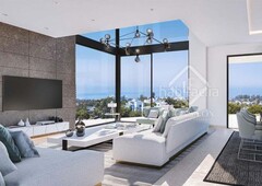 Chalet casa / villa de obra nueva de 4 dormitorios con 12m² de jardín en venta en este en Marbella