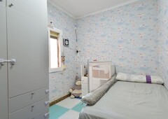 Piso oportunidad. vivienda de 4 dormitorios en La Torrassa Hospitalet de Llobregat (L´)