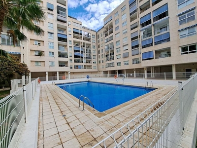 Alquiler de piso en La Jota de 2 habitaciones con terraza y piscina