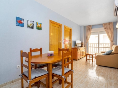 Apartamento en venta en Antonio Machado, Torrevieja, Alicante