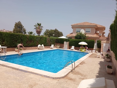 Chalet en venta en Torrevieja, Alicante