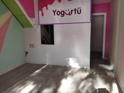 Local comercial Calle Rovira i Virgili Tarragona Ref. 93993679 - Indomio.es