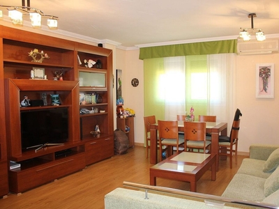 Piso en venta en Burgo de Ebro (El) de 2 habitaciones con garaje y aire acondicionado