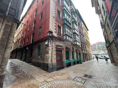 Venta Piso Bilbao. Piso de dos habitaciones Entreplanta