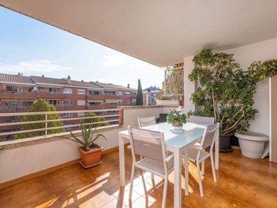 Venta Piso Figueres. Piso de cuatro habitaciones Segunda planta