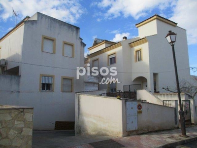 Casa adosada en venta en Calle de Antequera en Fuente de Piedra por 75.000 €