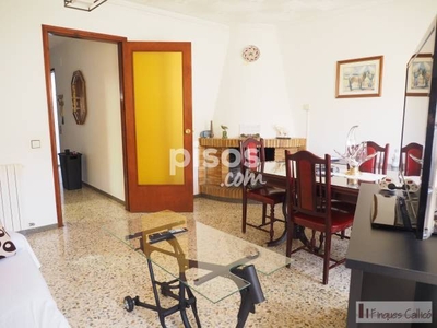 Casa en venta en Carrer d'Almeria, cerca de Carrer de Lleida