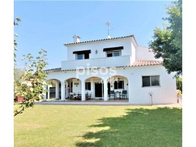 Chalet en venta en Calle Carrer de Les Moreres