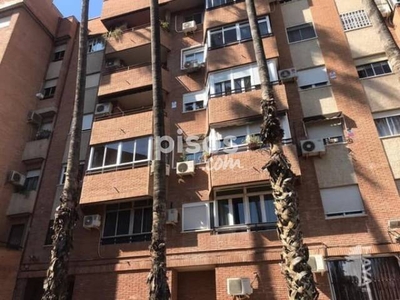 Piso en venta en Murcia en El Carmen por 72.000 €