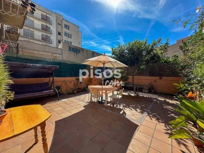 Casa en venta en Carrer de la Begònia