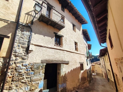 Casa pareada en venta en Peñarroya de Tastavins