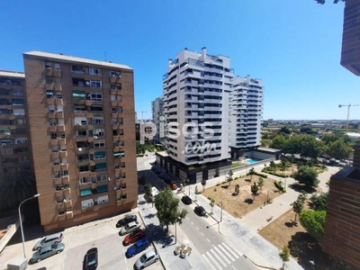 Piso en venta en Calle de Ángel Villena