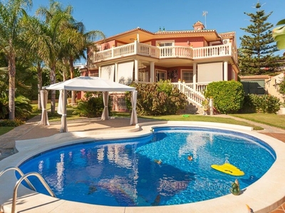 Torremolinos villa en venta