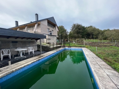 Venta de casa con piscina y terraza en Vilar de Astrés (Ourense)