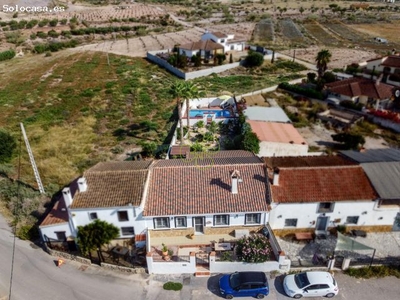 Villa en Venta en Zurgena, Almería
