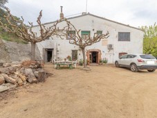 Venta Casa rústica Sant Cebrià de Vallalta. Plaza de aparcamiento 130 m²