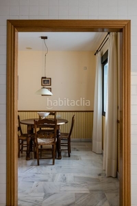 Apartamento amplio apartamento de cuatro dormitorios en san pedro a poca distancia de todo en Marbella