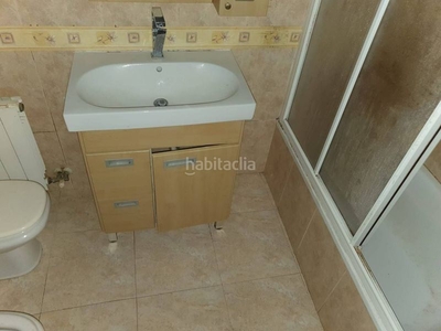 Piso planta baja con pequeño patio!! 1 habitación + estudio!! en Sant Pere de Ribes