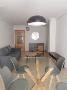 Alquiler de dúplex nuevo en calle San Antón de 3 habitaciones con terraza y garaje