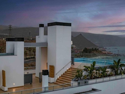 Alquiler de piso en Guanarteme de 2 habitaciones con terraza y piscina
