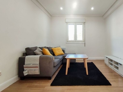 Alquiler de piso en Miracruz - Bidebieta de 3 habitaciones con terraza y muebles