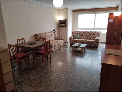 Alquiler de piso en Moncada de 3 habitaciones con muebles y aire acondicionado