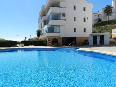 Apartamento en venta en calle Orion de 2 habitaciones con terraza y piscina