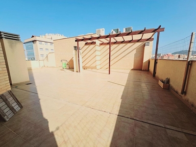Ático en alquiler en calle Santiago Ramon y Cajal de 4 habitaciones con terraza y garaje