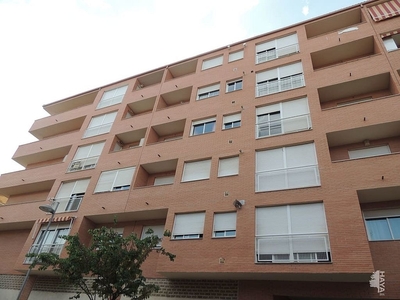 Piso en venta en Linares de 3 habitaciones con terraza y garaje