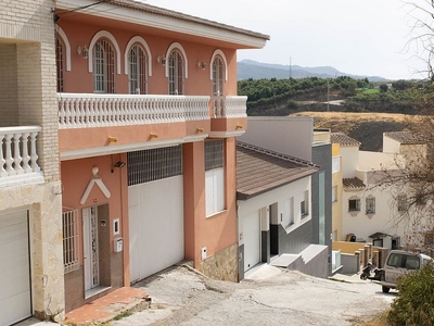 Venta de piso en Camino Algarrobo - Las Arenas de 2 habitaciones con terraza y garaje