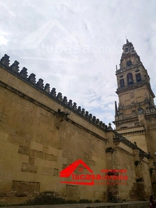Venta de piso en Casco Histórico - Ribera - San Basilio de 3 habitaciones con aire acondicionado y calefacción