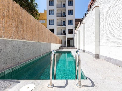 Venta de piso en El Putxet i el Farró de 2 habitaciones con terraza y piscina