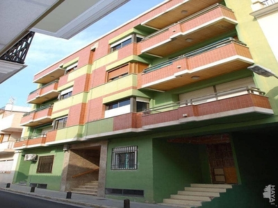 Venta de piso en Pego de 3 habitaciones con terraza y garaje