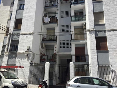 Venta de piso en Priego de Córdoba de 4 habitaciones con terraza y balcón
