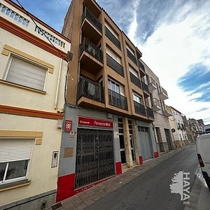 Venta de piso en Santa Bàrbara de 4 habitaciones con balcón y calefacción