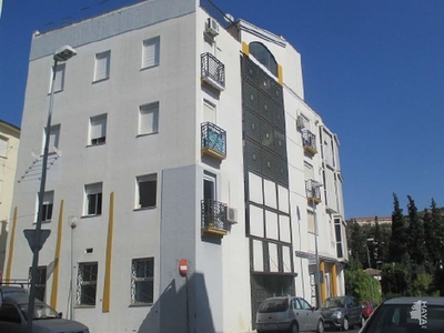 Venta de piso en Ubrique de 3 habitaciones y 84 m²