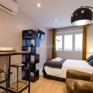 Alquiler apartamento cómodo y acogedor estudio - chueca en Madrid