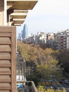 Alquiler de piso en avenida Diagonal de 7 habitaciones con terraza y balcón