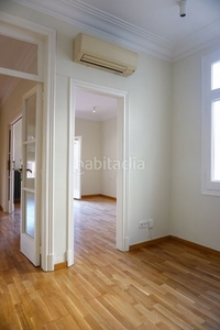 Alquiler piso en carrer de muntaner 339 piso con 3 habitaciones con ascensor, calefacción y aire acondicionado en Barcelona